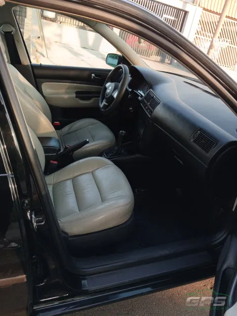 Volkswagen Golf 1.6 Mi — foto 12
