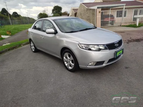 KIA CERATO 2010