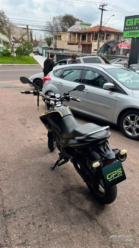 Yamaha Fazer YS250 LE EDITION — foto 4