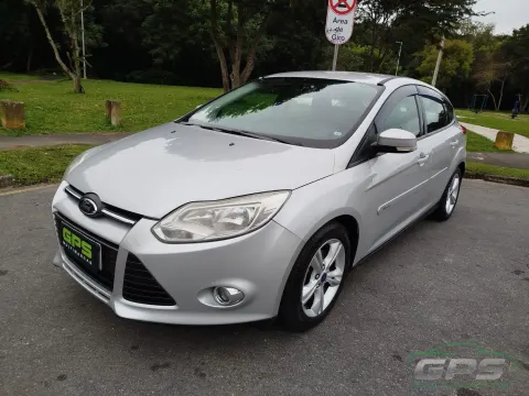 Ford Focus 1.6 — foto 4