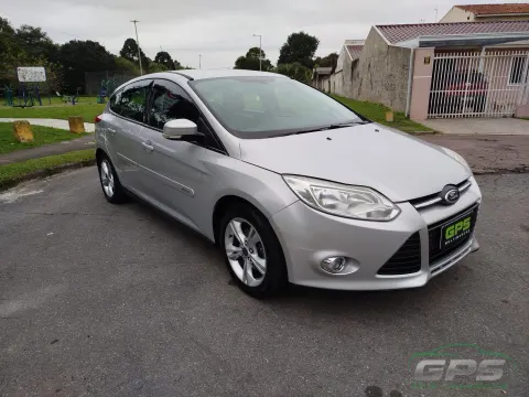 Ford Focus 1.6 — foto 1