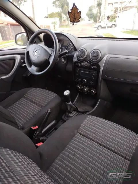 Renault Sandero 1.6 — foto 3